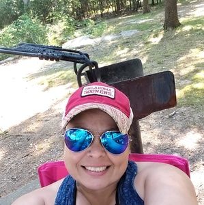 Meet your Posher, Stacy